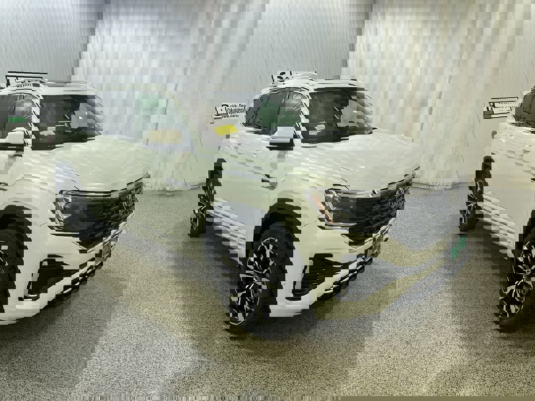 2026 Volkswagen Atlas SEL Premium R-Line's photo