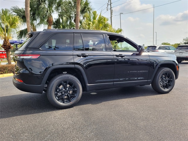 2025 Jeep Grand Cherokee Altitude X photo 4
