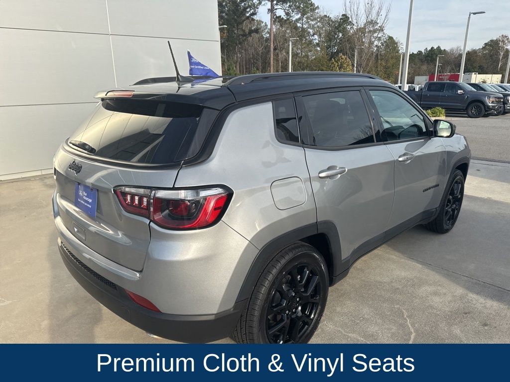 2022 Jeep Compass Altitude photo 4