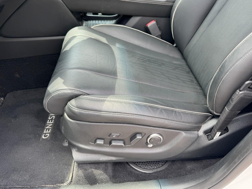 2024 Genesis GV80 3.5T AWD photo 16