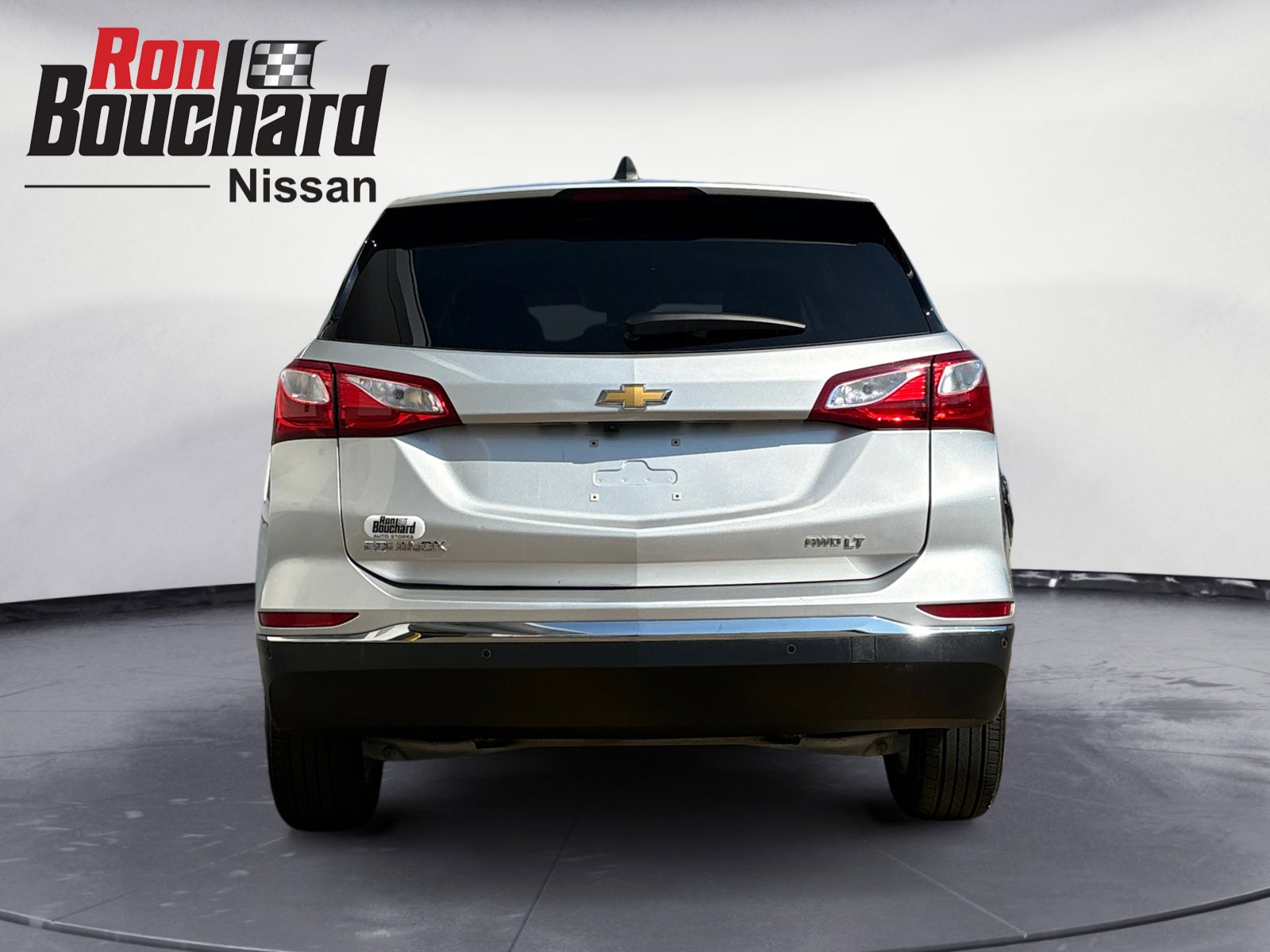 2021 Chevrolet Equinox LT photo 3
