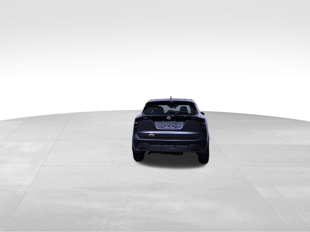 2025 Nissan Kicks S photo 4
