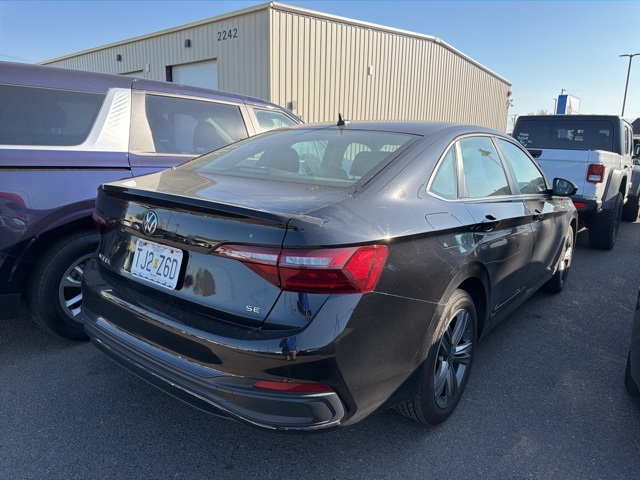 2024 Volkswagen Jetta 1.5T SE photo 4