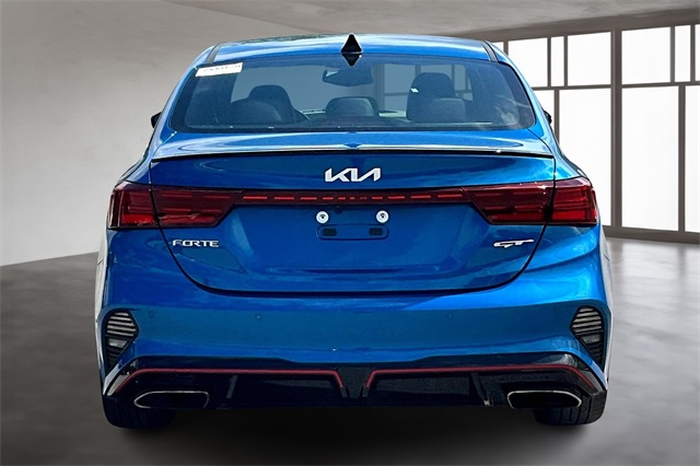 2023 Kia Forte GT photo 2