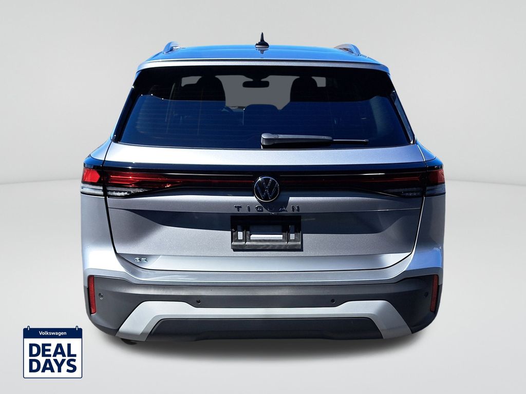 2025 Volkswagen Tiguan SE photo 4