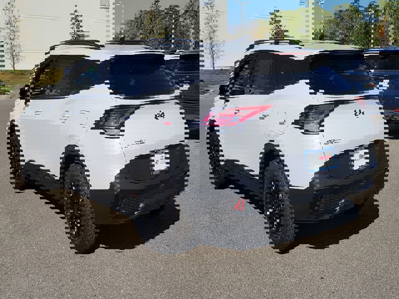 2025 Kia Sportage X-Pro Prestige photo 3