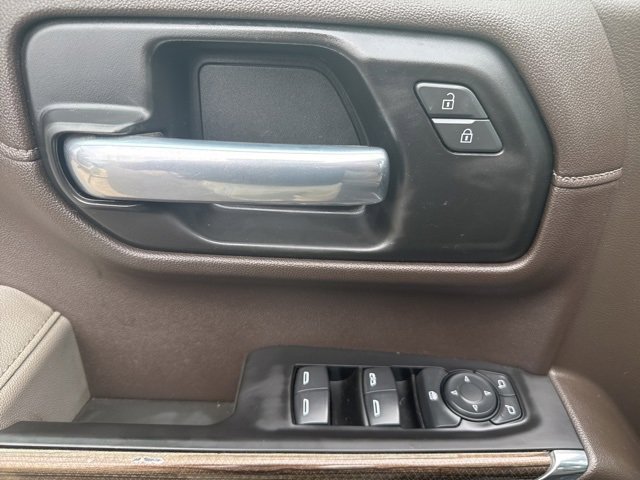2021 Chevrolet Silverado 1500 RST photo 9