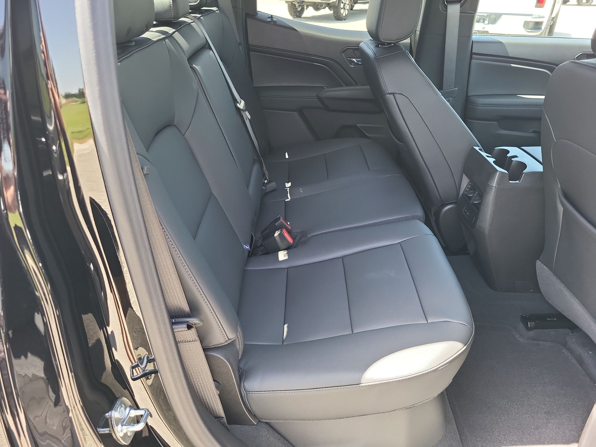 2026 Chevrolet Colorado LT photo 24