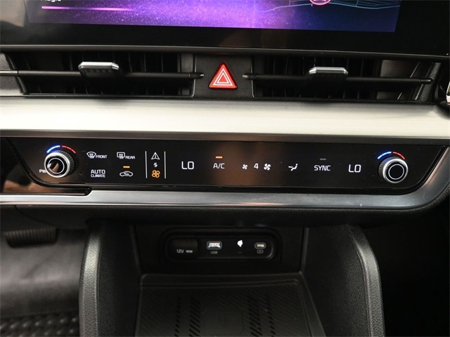 2023 Kia Sportage EX photo 3