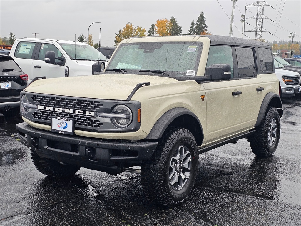 2025 Ford Bronco Badlands photo 3