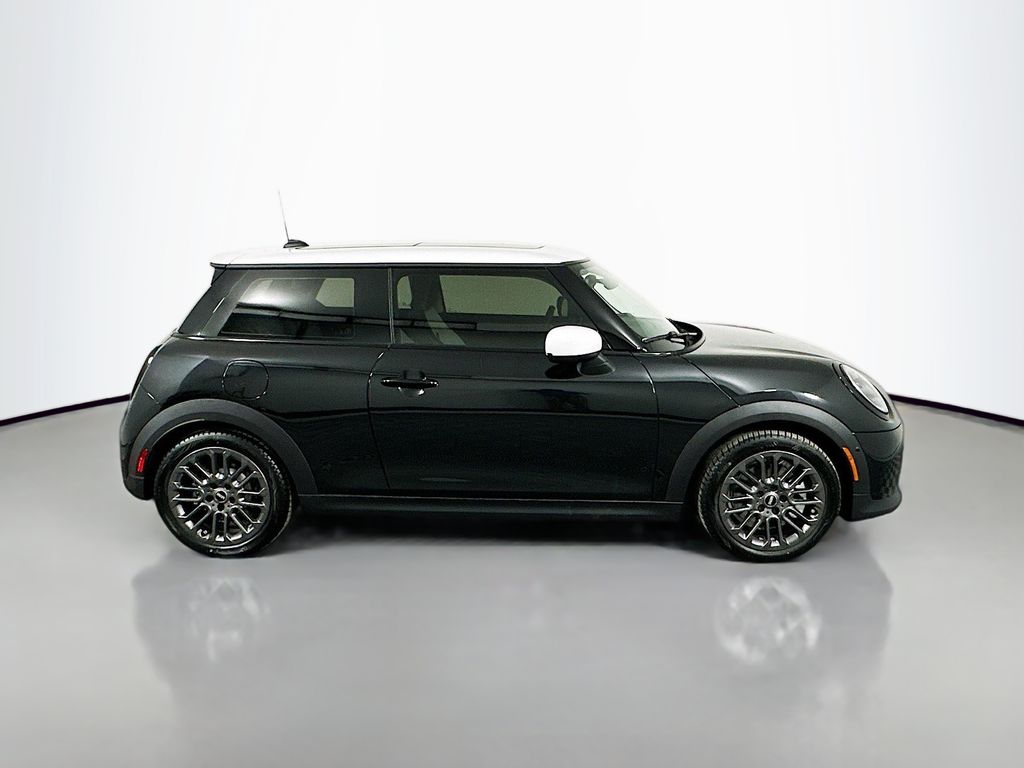 2025 Mini Cooper S Hardtop 2 Door photo 3