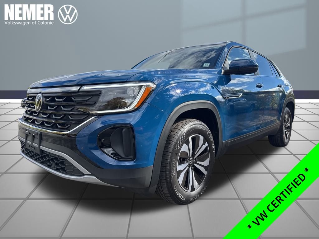 2025 Volkswagen Atlas Cross Sport SE's photo