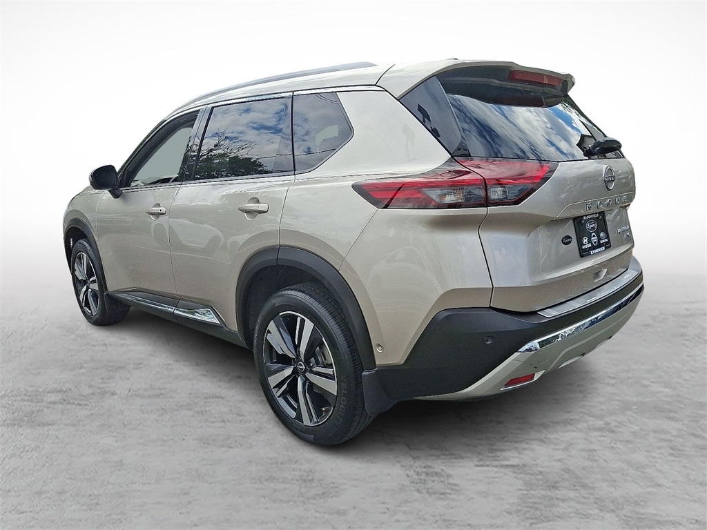 2023 Nissan Rogue Platinum photo 7
