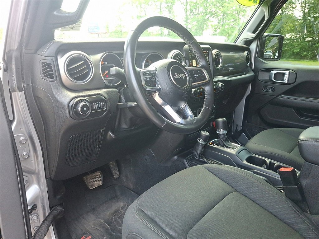 2021 Jeep Wrangler Unlimited Sahara photo 11
