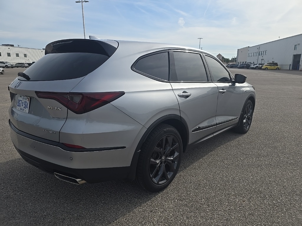 2022 Acura MDX A-Spec photo 3