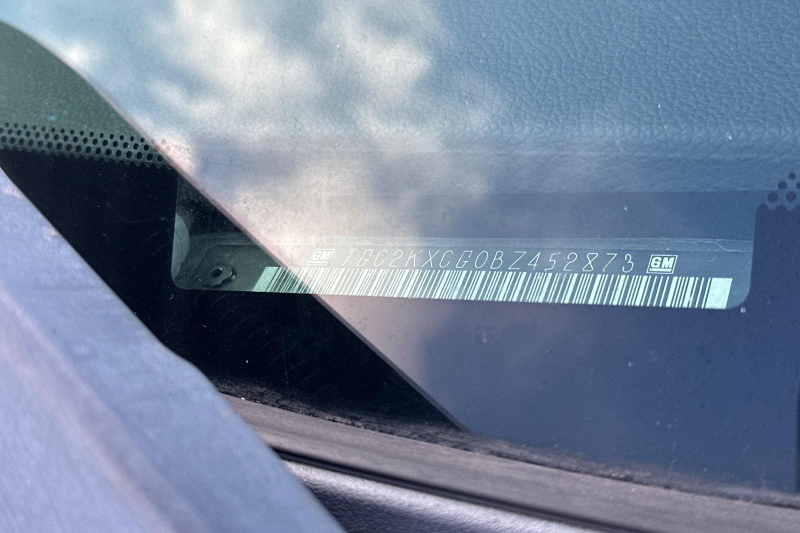 2011 Chevrolet Silverado 2500HD LT photo 3