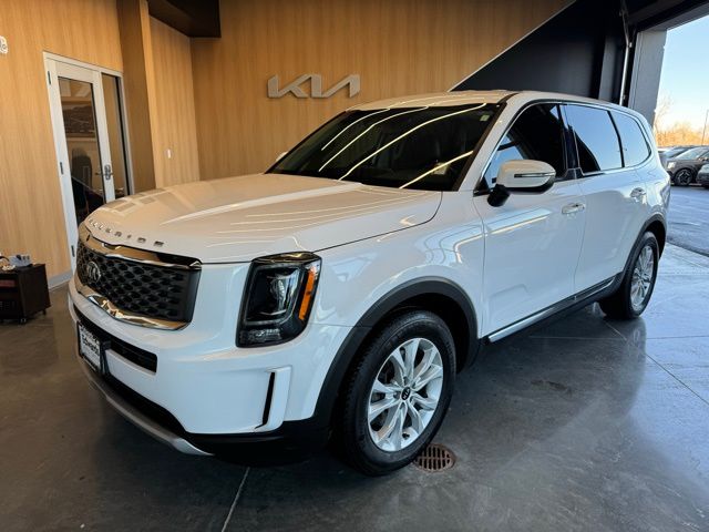 2021 Kia Telluride LX's photo