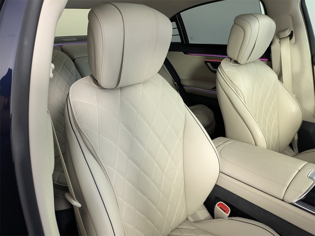 2024 Mercedes Benz S 580e 4MATIC photo 30
