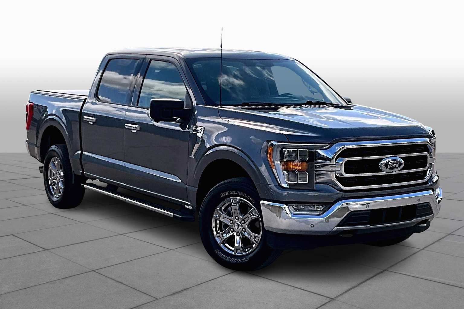 2021 Ford F-150 XLT photo 3