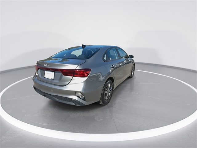 2022 Kia Forte LXS photo 8