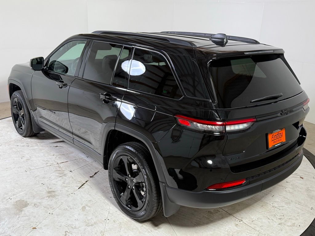 2025 Jeep Grand Cherokee Altitude X photo 4