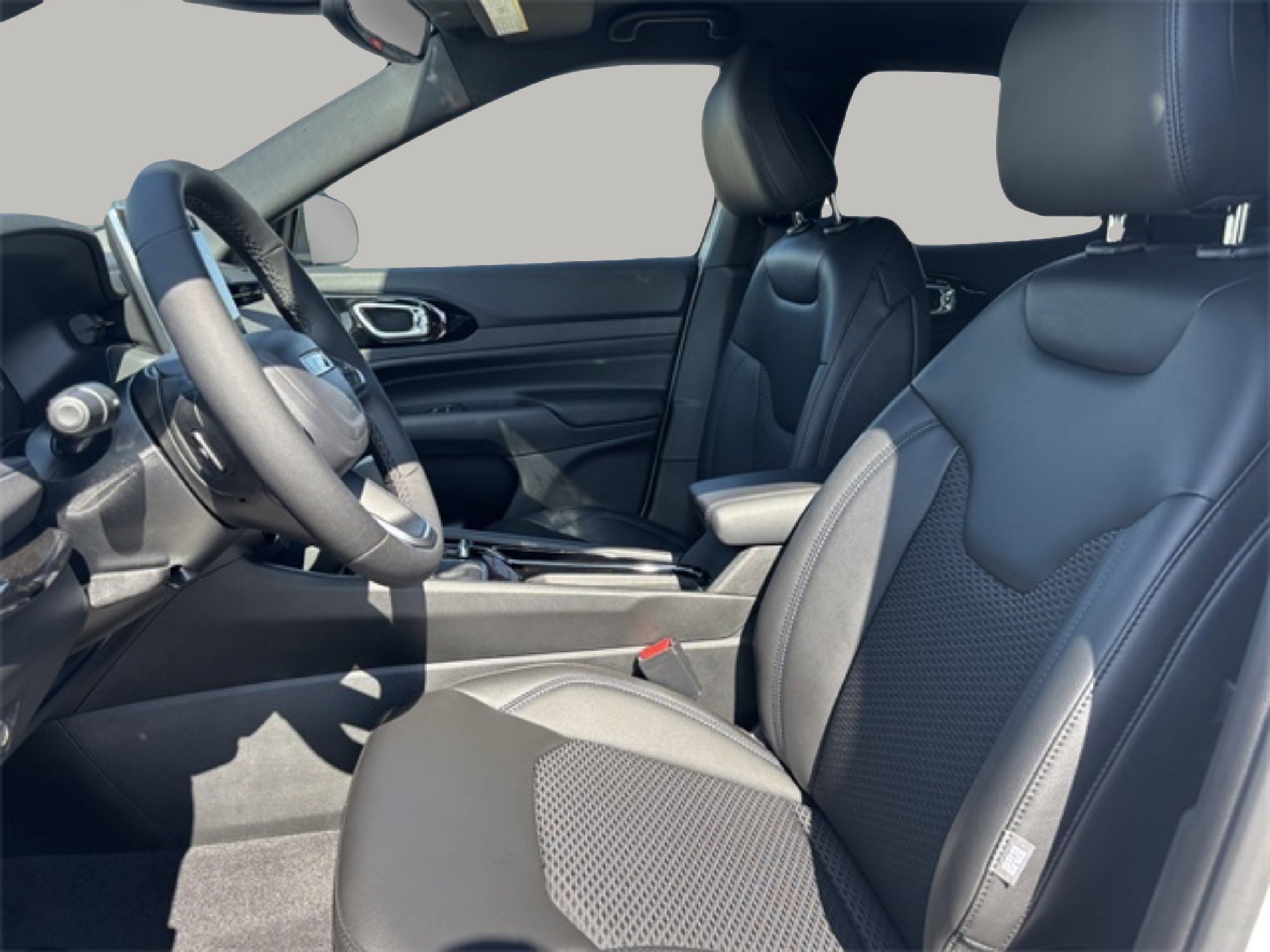 2026 Jeep Compass Latitude Altitude photo 12