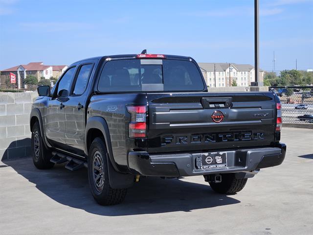 2026 Nissan Frontier Crew Cab PRO-X photo 4