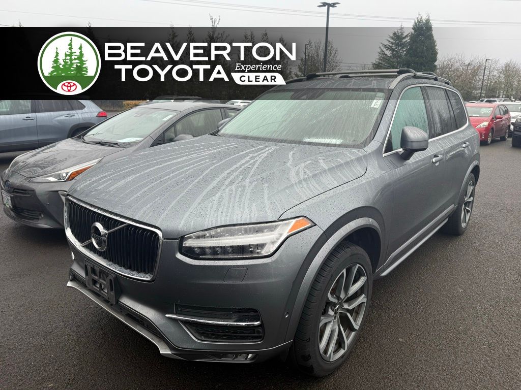 2018 Volvo XC90 Momentum's photo