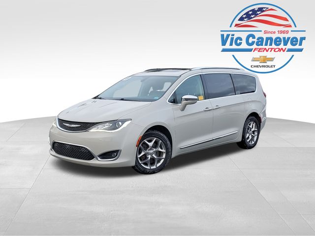 2019 Chrysler Pacifica Limited's photo