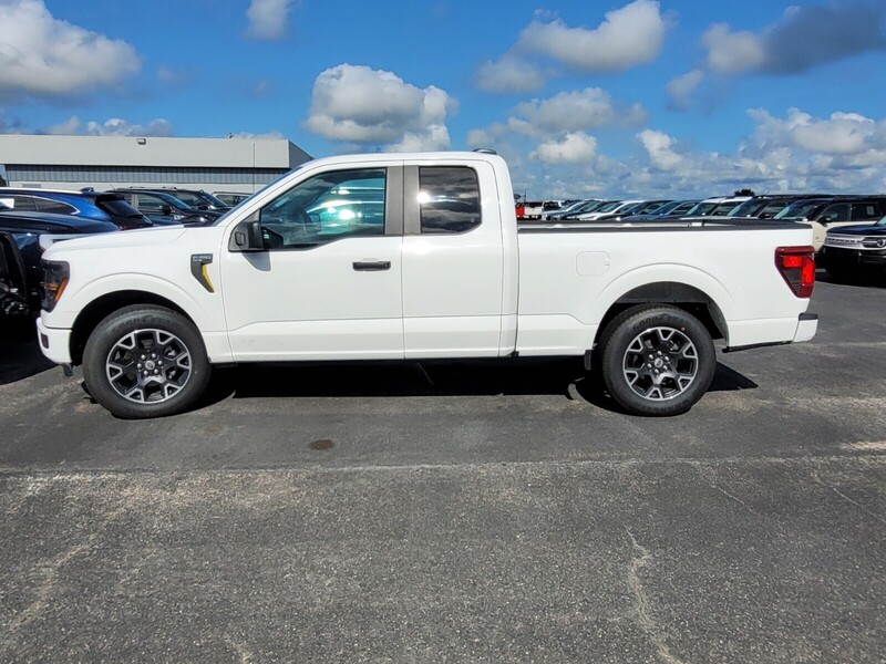 2024 Ford F-150 STX photo 4