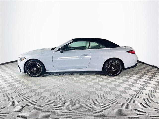 2026 Mercedes Benz CLE 450 4MATIC Cabriolet photo 4