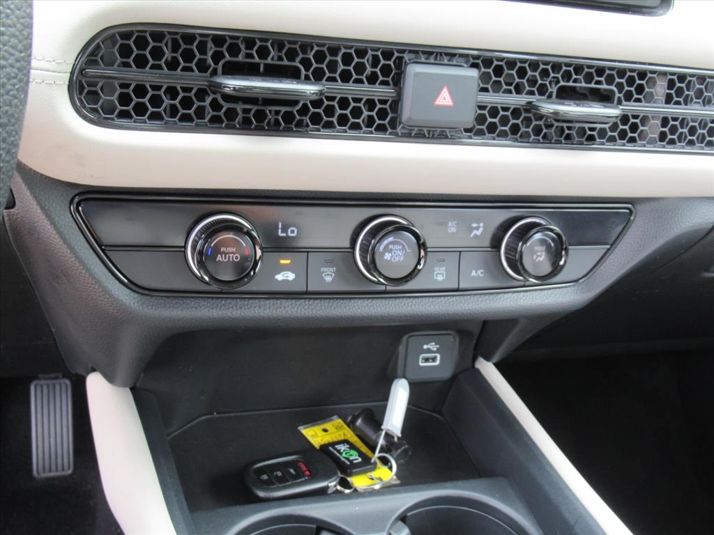 2024 Honda HR-V LX photo 23