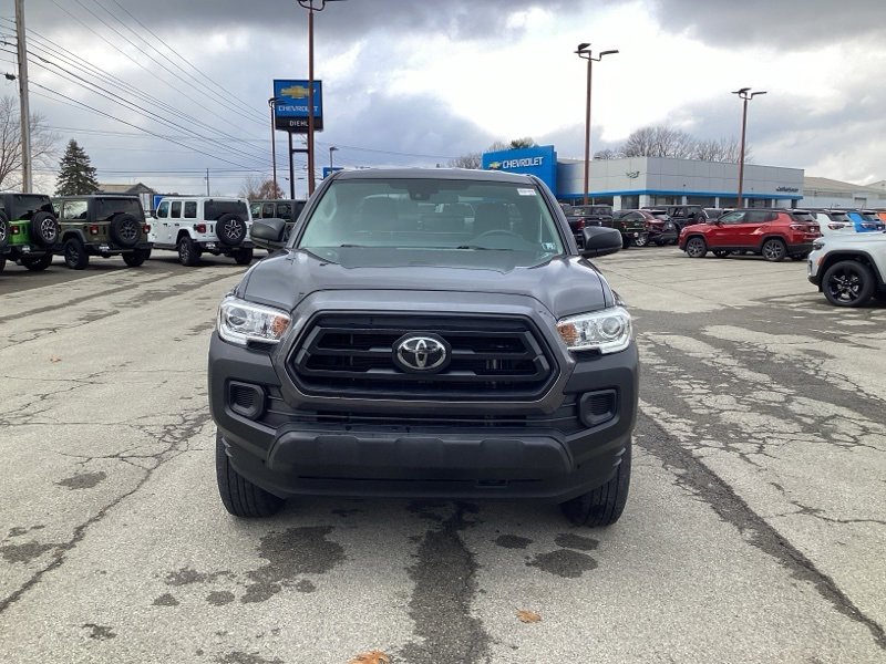 2022 Toyota Tacoma SR 4x4 Access Cab photo 2