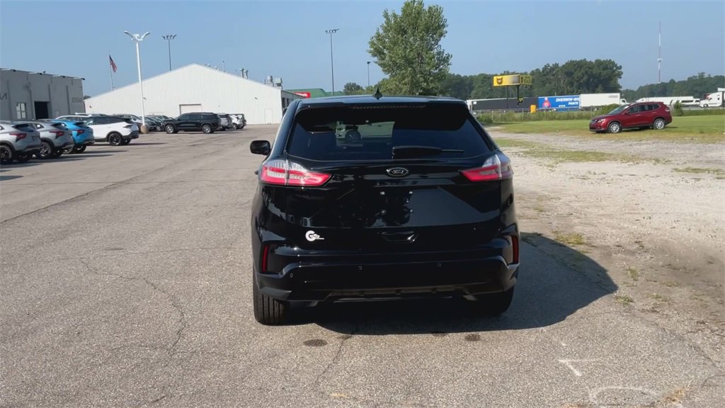 2024 Ford Edge SE photo 4