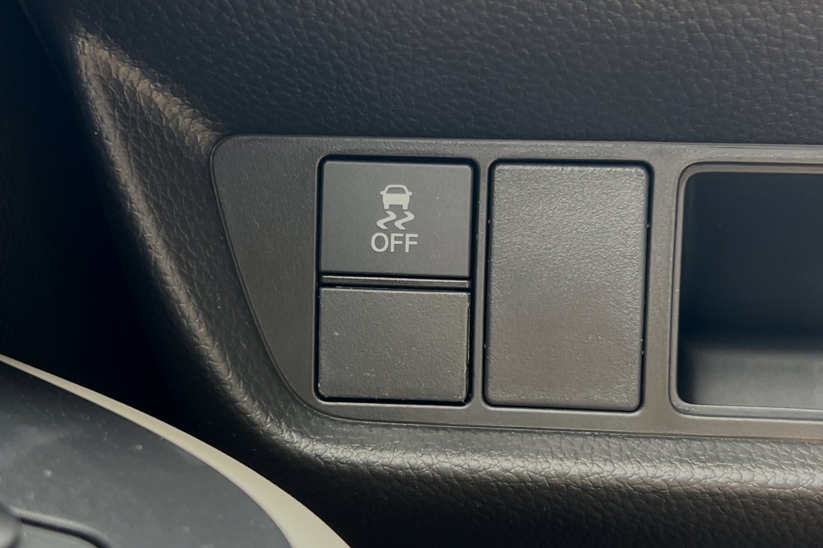 2025 Honda HR-V LX photo 23