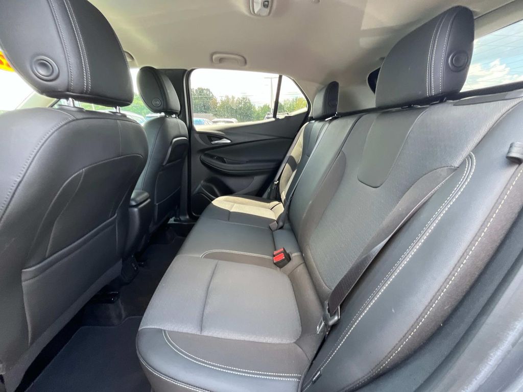 2022 Buick Encore GX Preferred photo 9