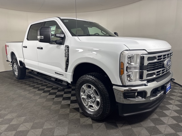 2026 Ford F-350 Super Duty XLT's photo