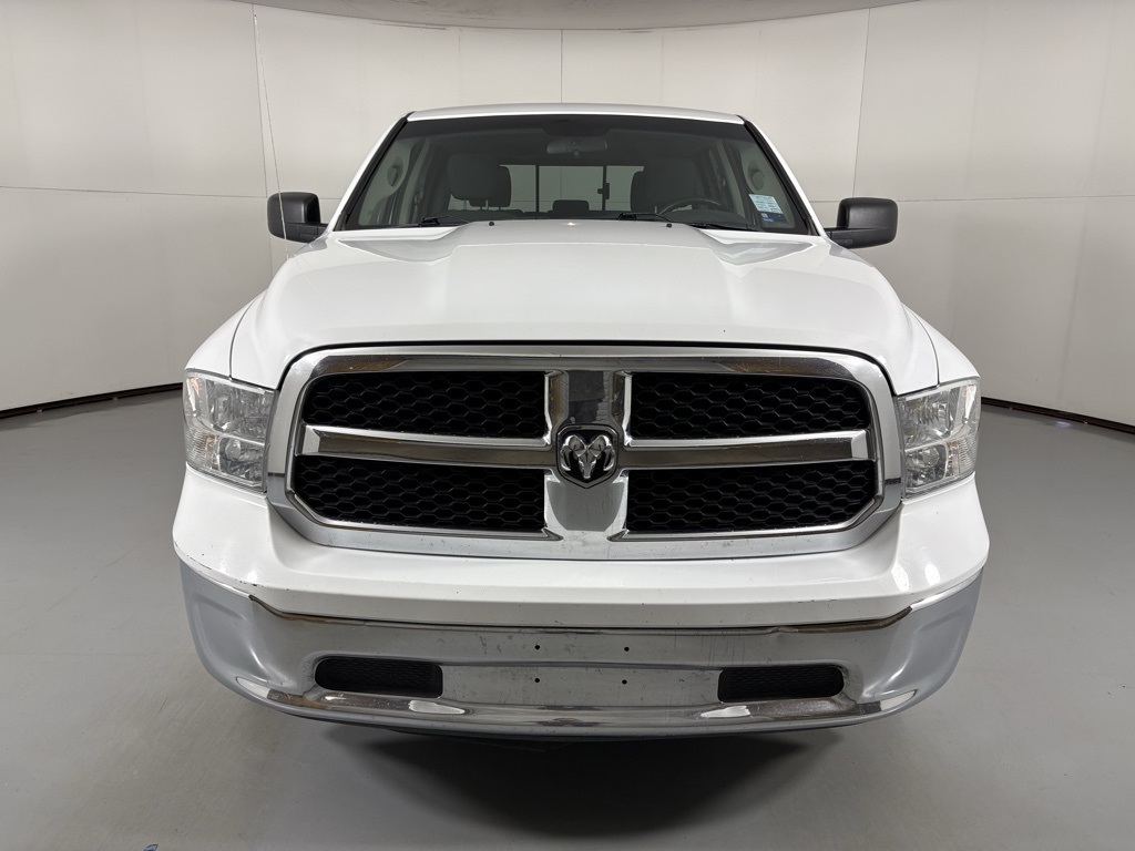2019 Ram 1500 Classic SLT photo 3