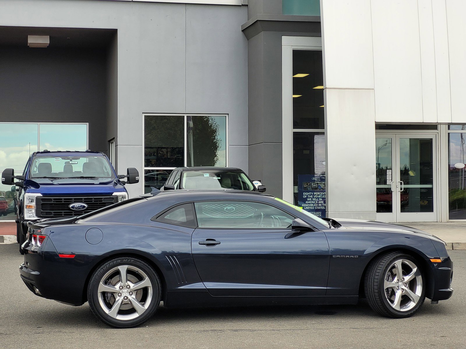 2013 Chevrolet Camaro SS photo 3