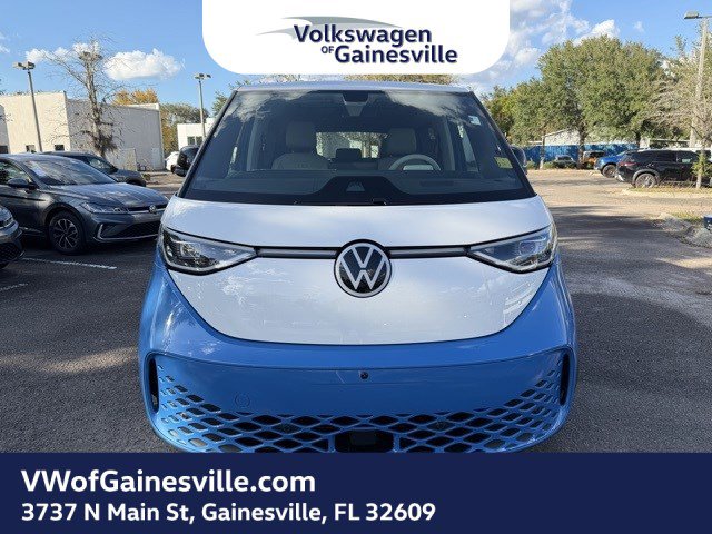 2025 Volkswagen ID. Buzz Pro Plus photo 2