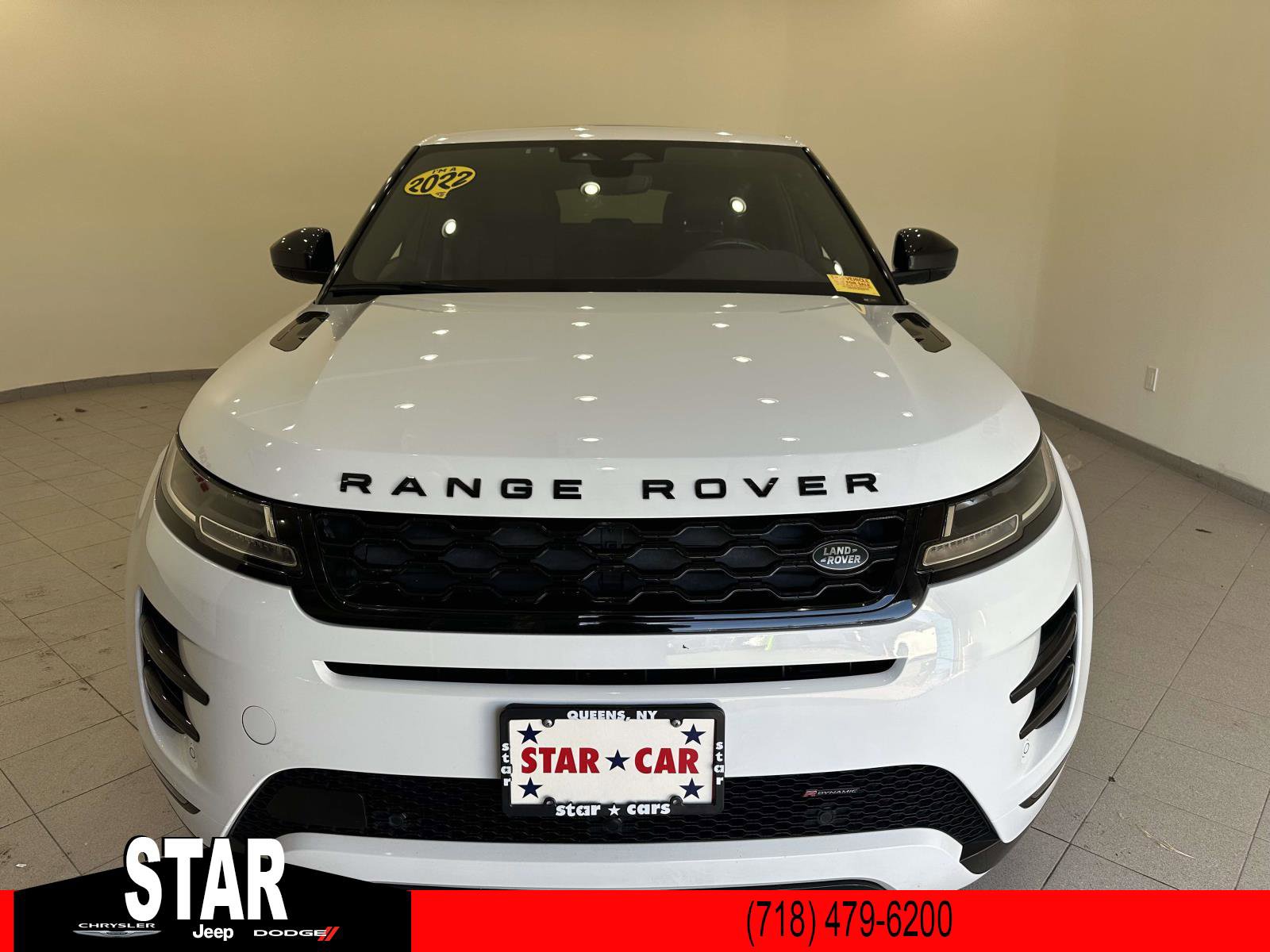 2022 Land Rover Range Rover Evoque R-Dynamic S photo 4