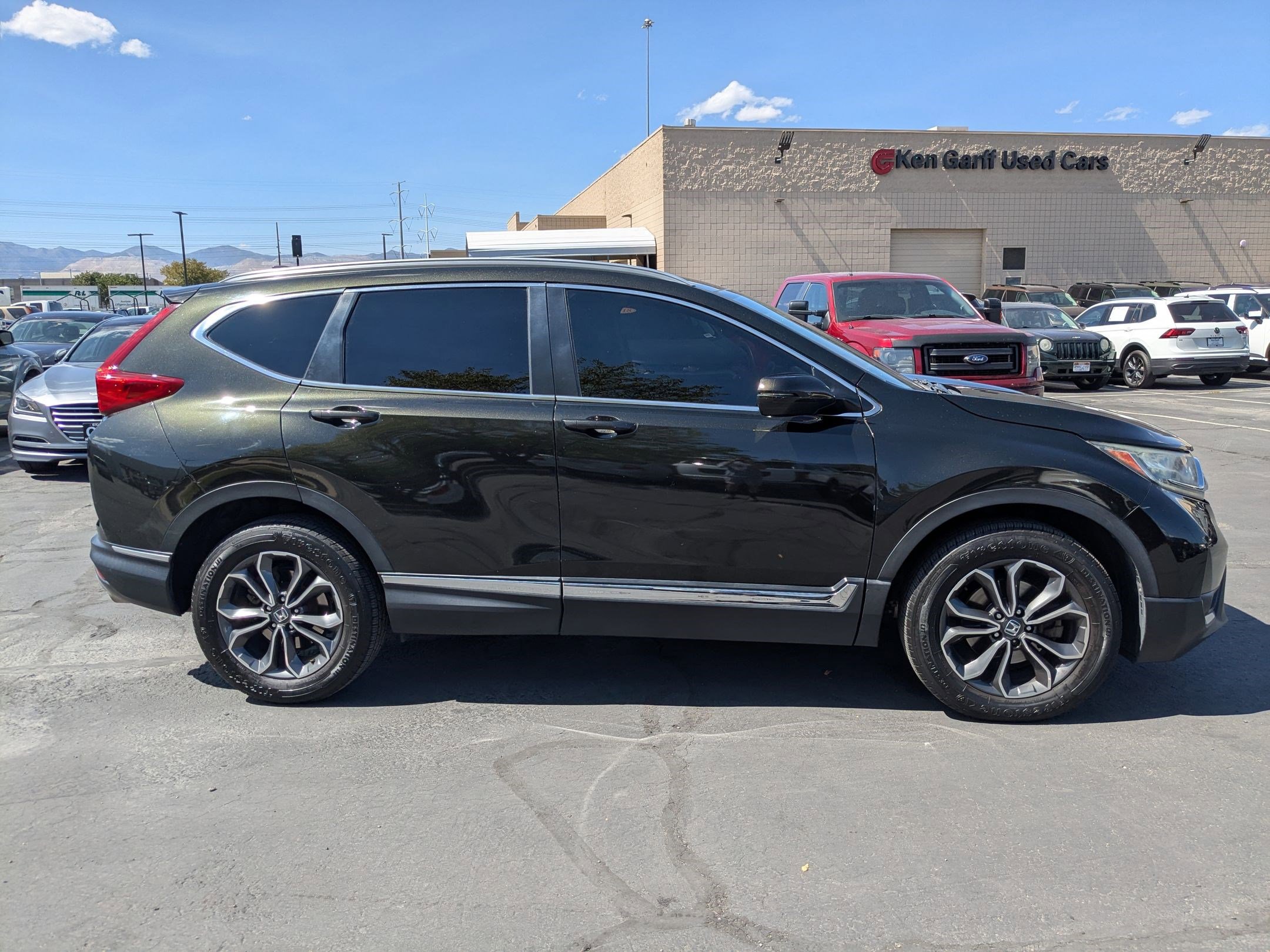 2018 Honda CR-V Touring photo 2