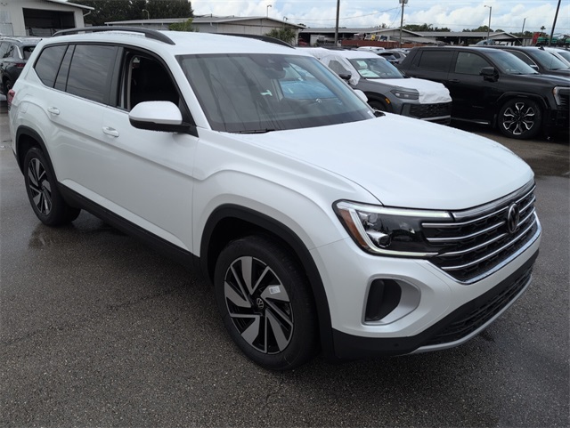 2026 Volkswagen Atlas SE Technology photo 2