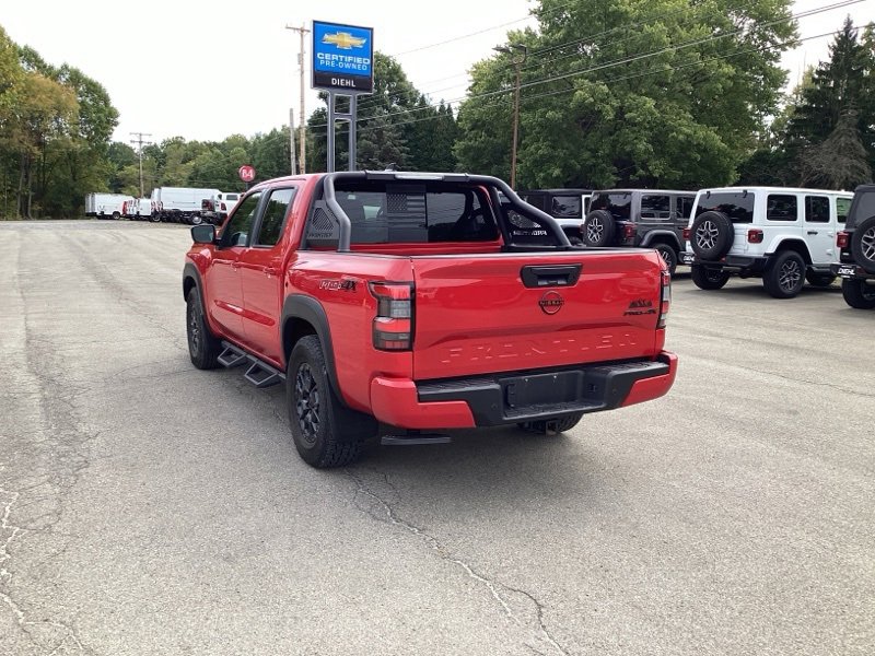2024 Nissan Frontier PRO-4X Crew Cab photo 3