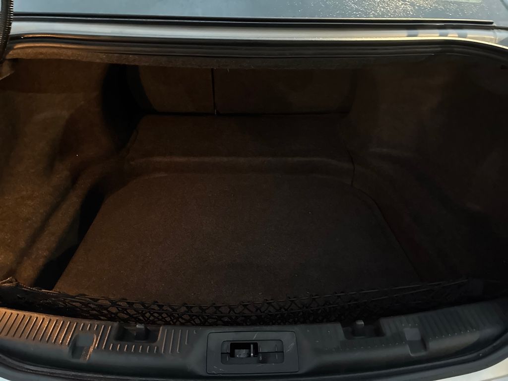 2013 Ford Taurus Limited photo 22