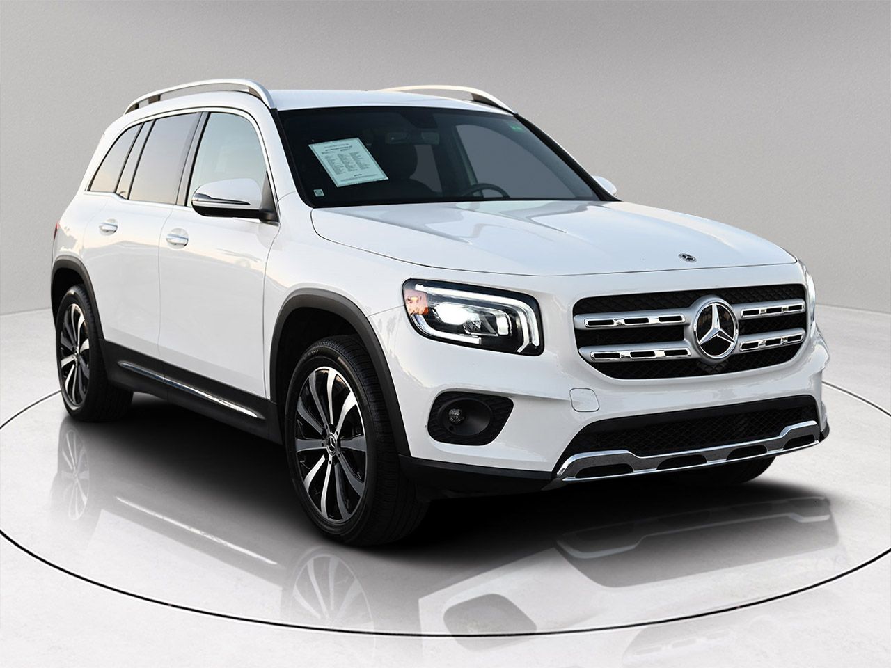2022 Mercedes-Benz GLB's photo
