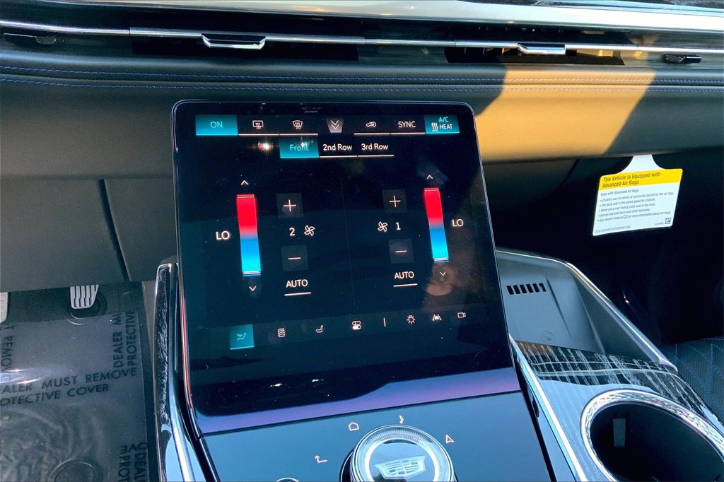 2025 Cadillac Escalade IQ Luxury photo 23