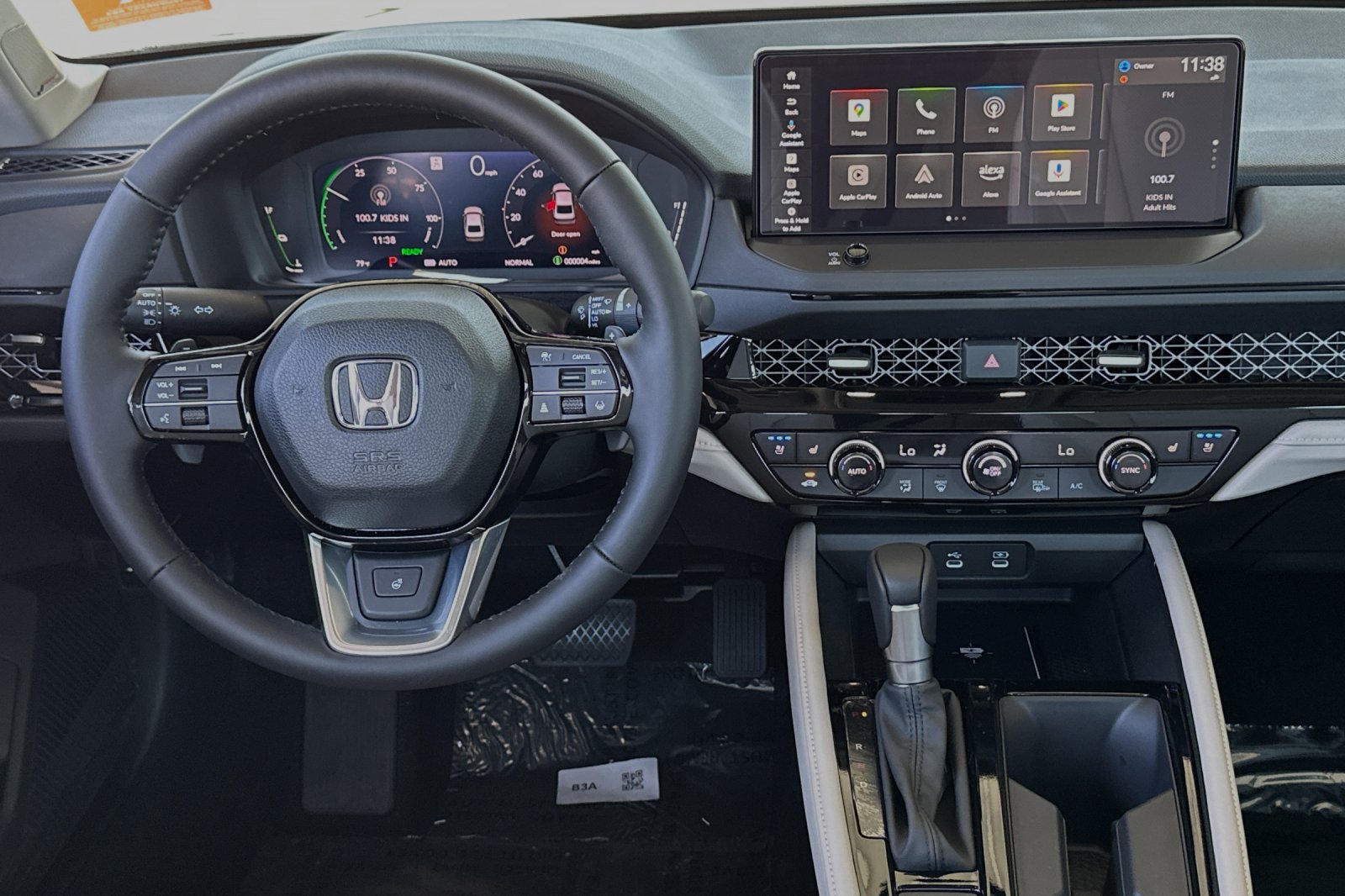 2025 Honda Accord Hybrid Touring photo 15