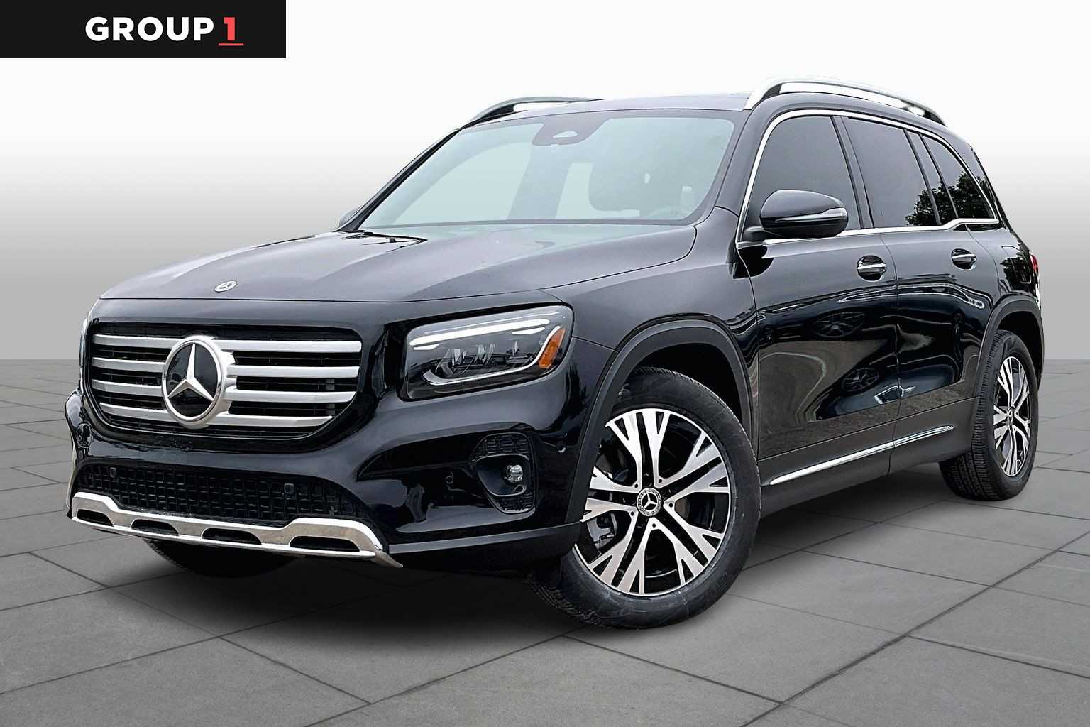 2025 Mercedes-Benz GLB Base's photo