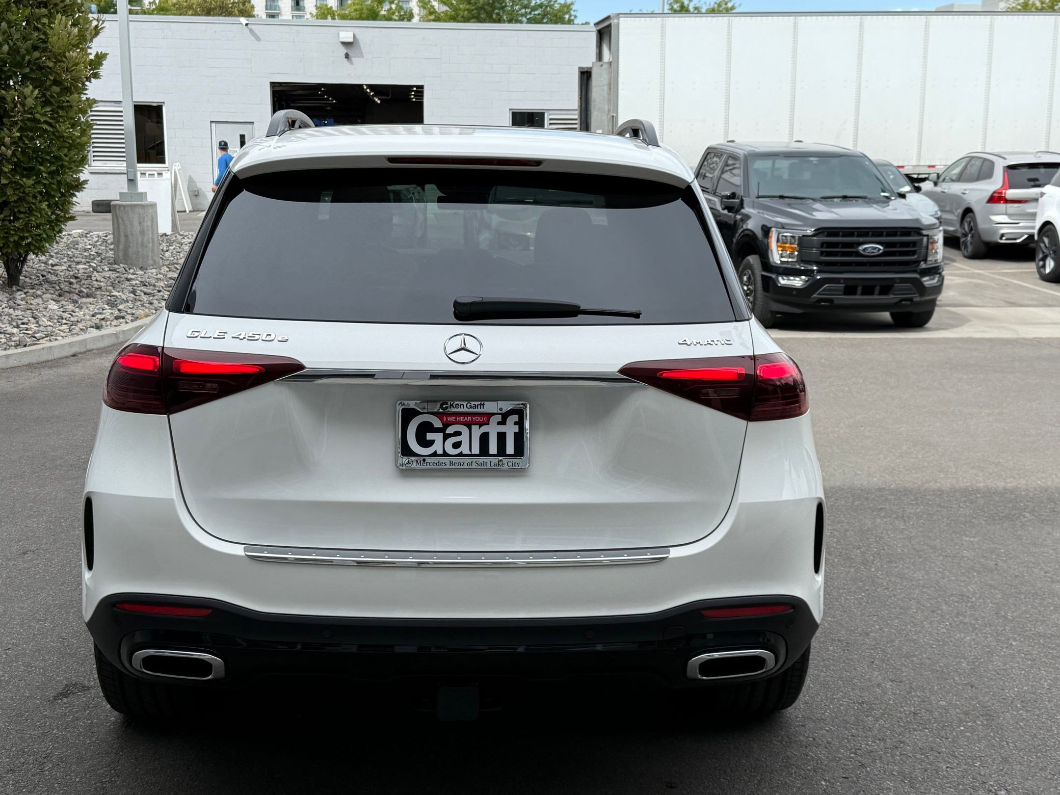 2026 Mercedes Benz GLE 450 4MATIC photo 4